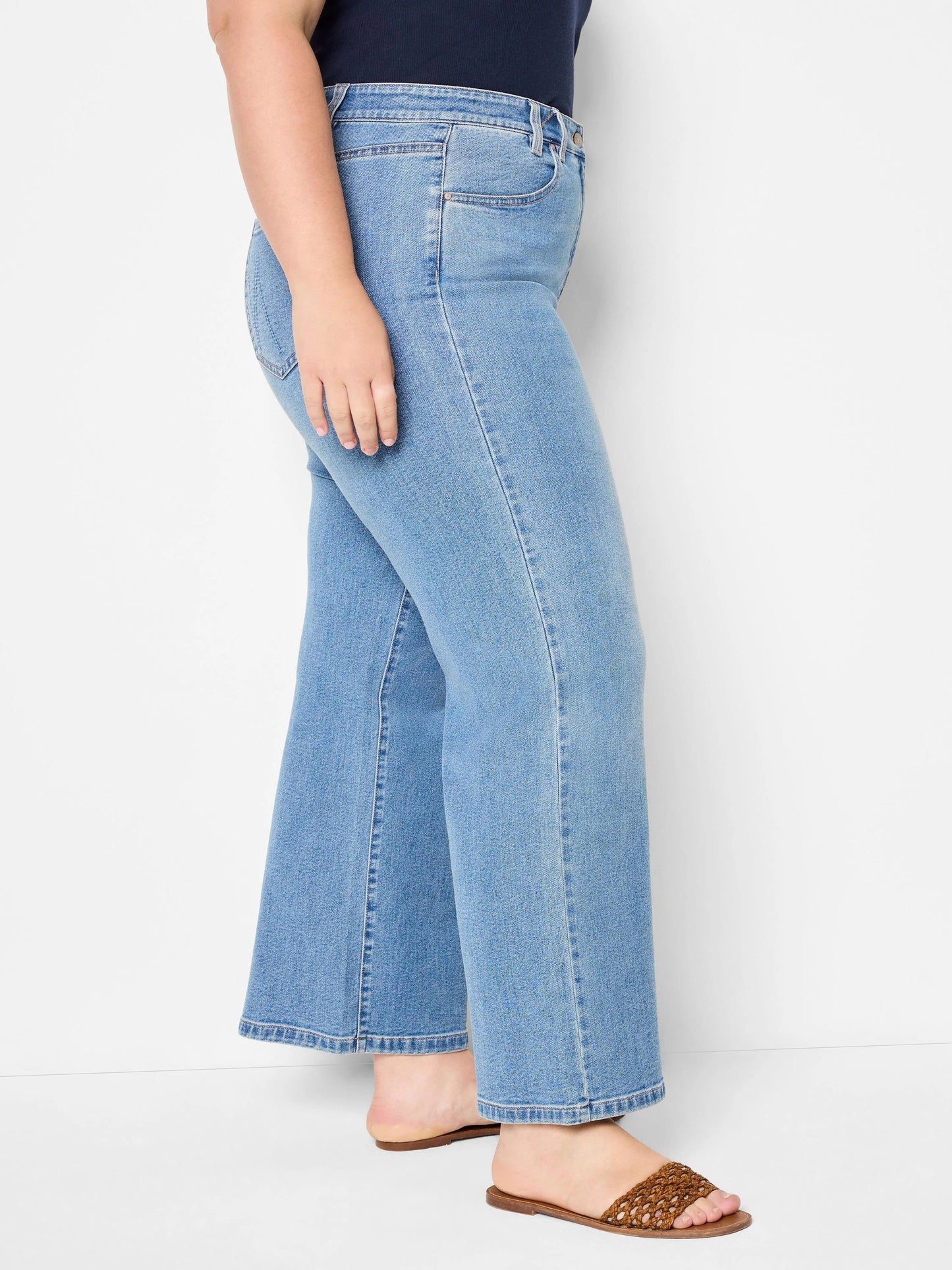 Wide Leg Weekend Ankle Jeans