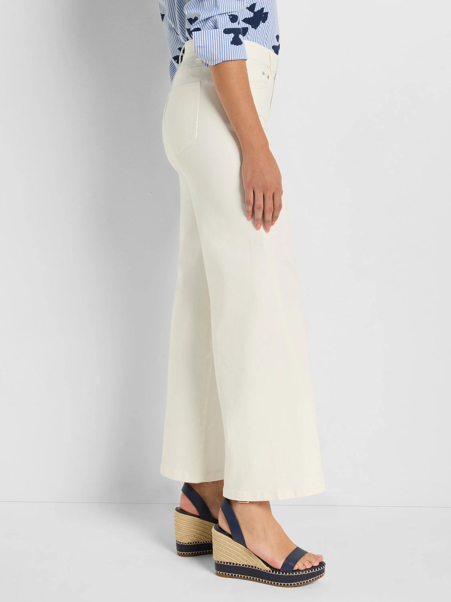 Wide Leg Weekend Ankle Jeans